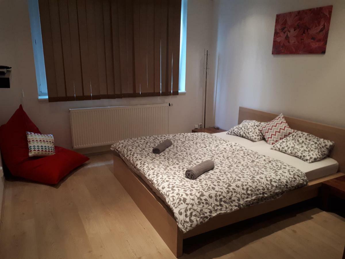 Utulny Apartman V Bratislava 6 外观 照片